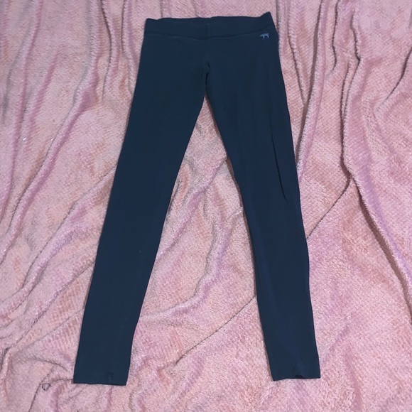 PINK VICTORIA SECRET - Picture 1 of 4